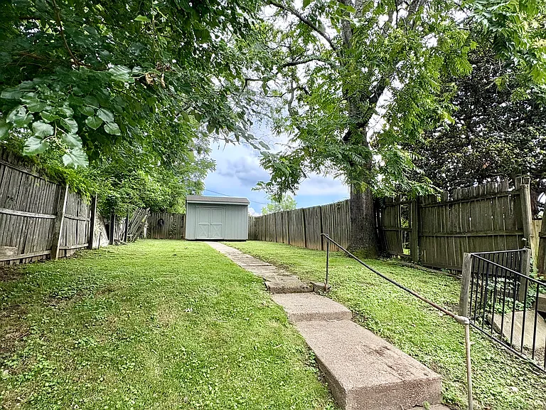 1226 Hull St — Photo 33