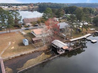 772 Paradise Island Dr, Defuniak Springs, FL 32433