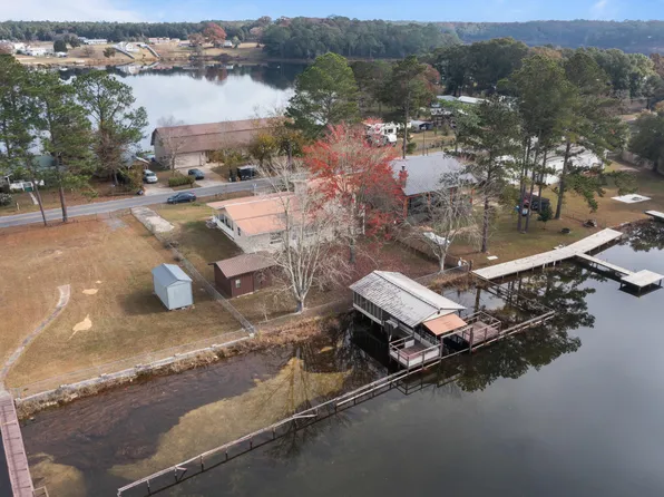 772 Paradise Island Dr, Defuniak Springs, FL 32433