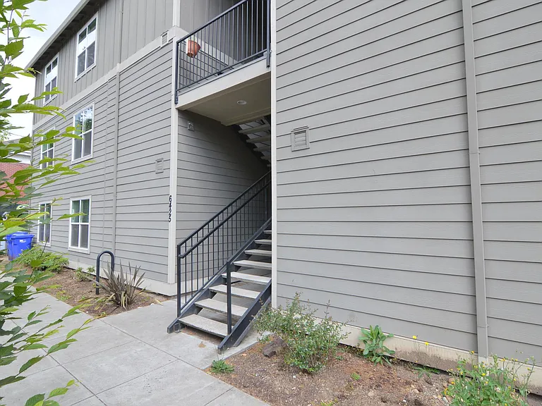 6425 SE Holgate Blvd #3 — Photo 9
