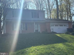1305 Woodridge Ln, Eldersburg, MD 21784