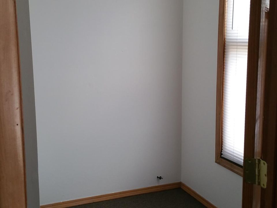 2nd image of 2716 N Western Ave APT 2