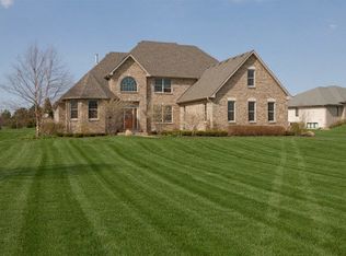 728 Wood Ridge Ln, Caledonia, IL 61011