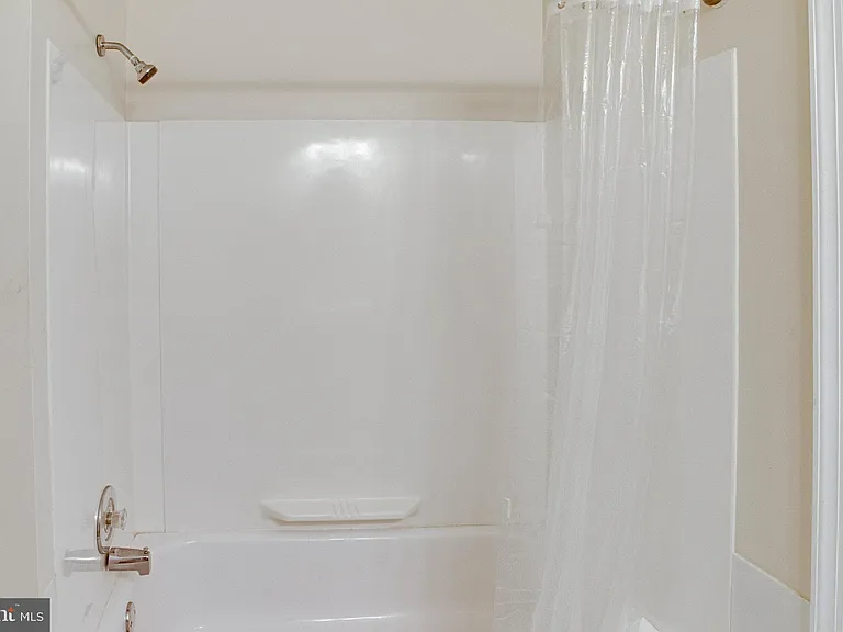 9552 Birmingham Dr — Photo 27
