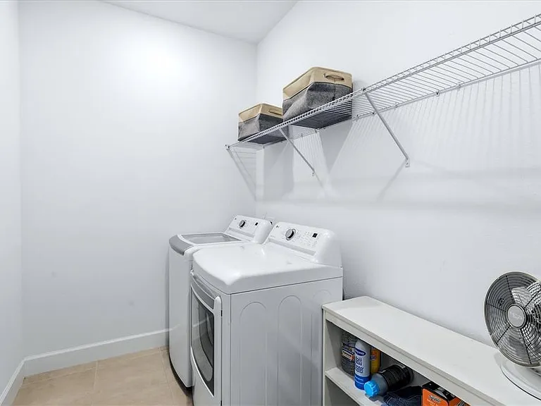 4733 Tortona Ct — Photo 37