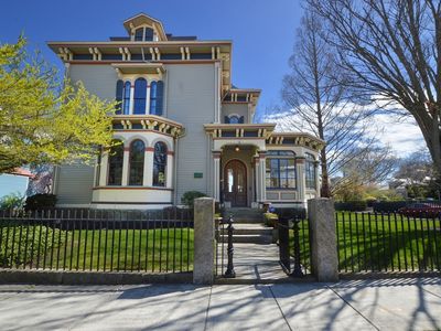 100 Madison St, New Bedford, MA, 02740