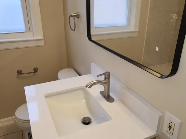 2200 Emerson Ave, Strathmoor Village, KY 40205