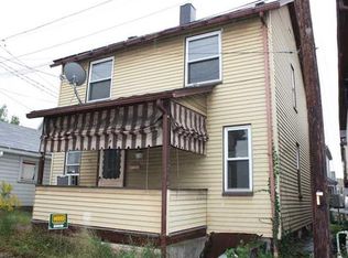 107 1/2 Sumner Ave, Vandergrift, PA 15690