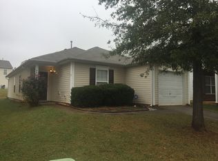 9614 Hollyburgh Trl, Charlotte, NC 28215