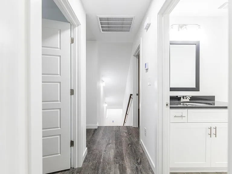 107 Leisure Pointe Cv — Photo 12
