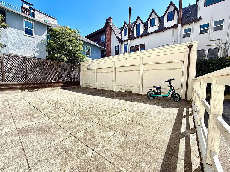 2409 College Ave — Photo 51