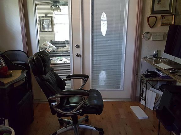 4th image of 2845 Dellwood Ave