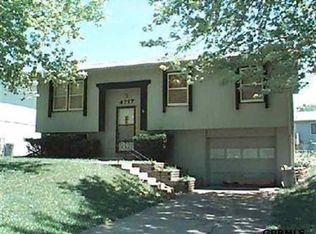 4217 N 129th Crescent Ave, Omaha, NE 68164