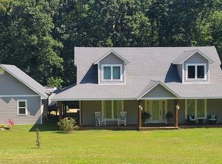 195 Wayne Dr, Tuscumbia, AL 35674