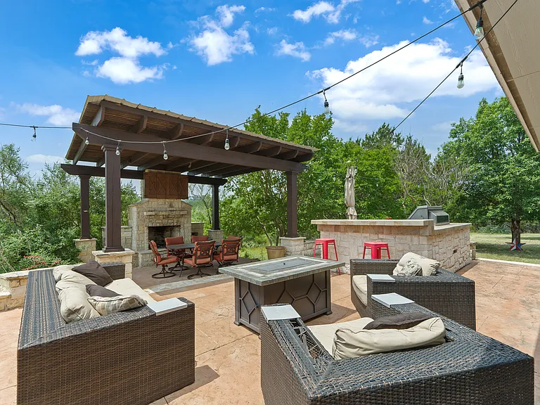 103 Saddle View Dr — Photo 30