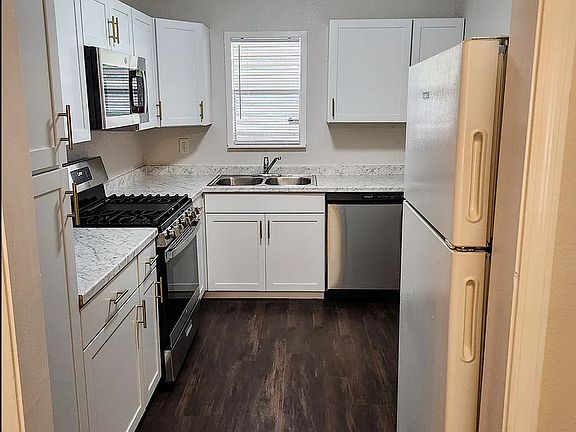 2nd image of 1136 17th Ave N