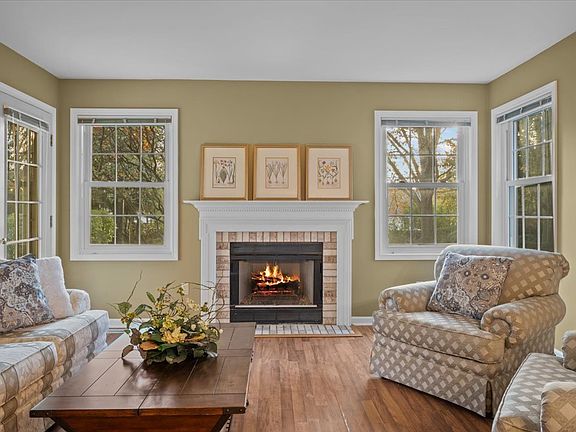 3rd image of 570 Bradbury Ln #570