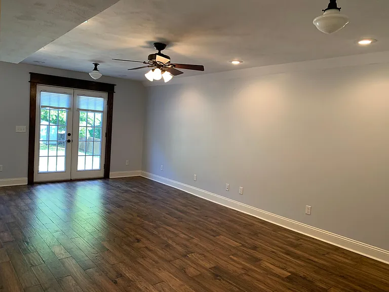 5512 Twelve Oaks Rd — Photo 7