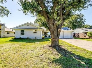 809 Canadian Cir, Grand Prairie, TX 75050