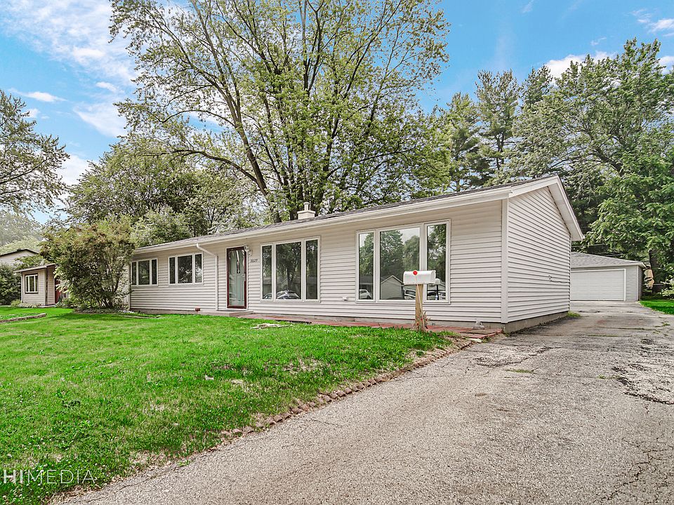1st image of 18629 W Karen Ln