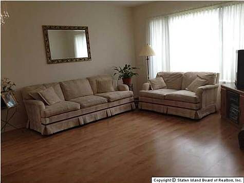 2nd image of 230 Balsam Pl