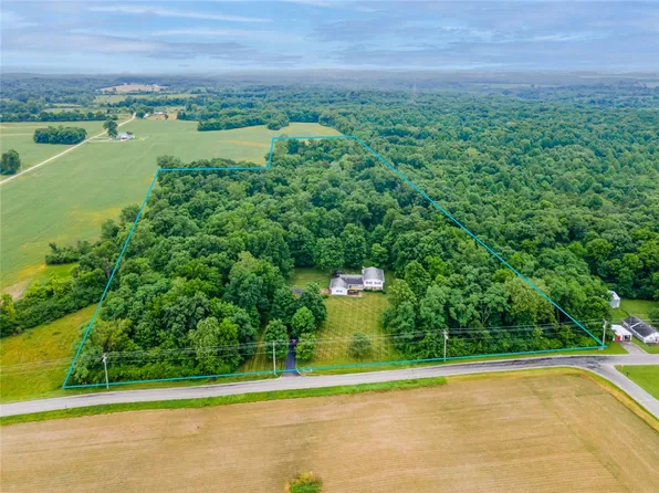 2274 Mann Rd, Eaton, OH 45320