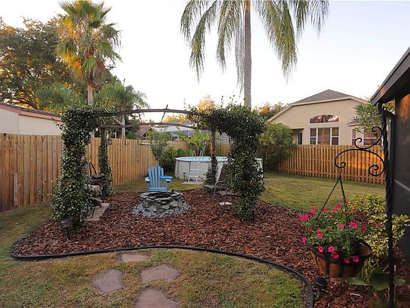3rd image of 5429 Friarsway Dr