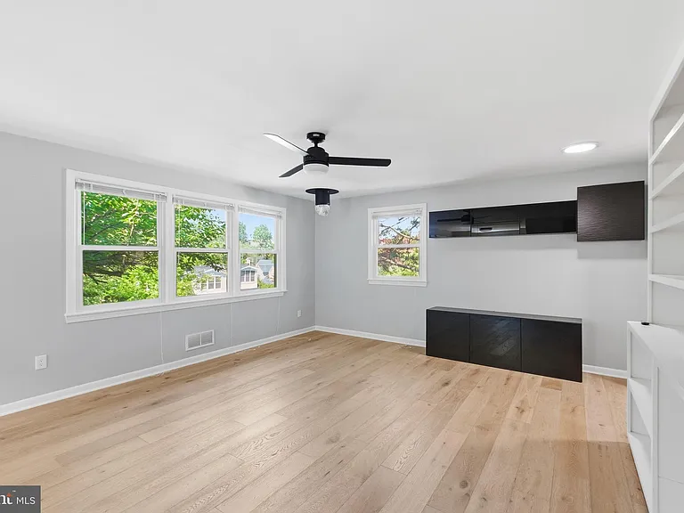 3141 Clayborne Ave — Photo 14
