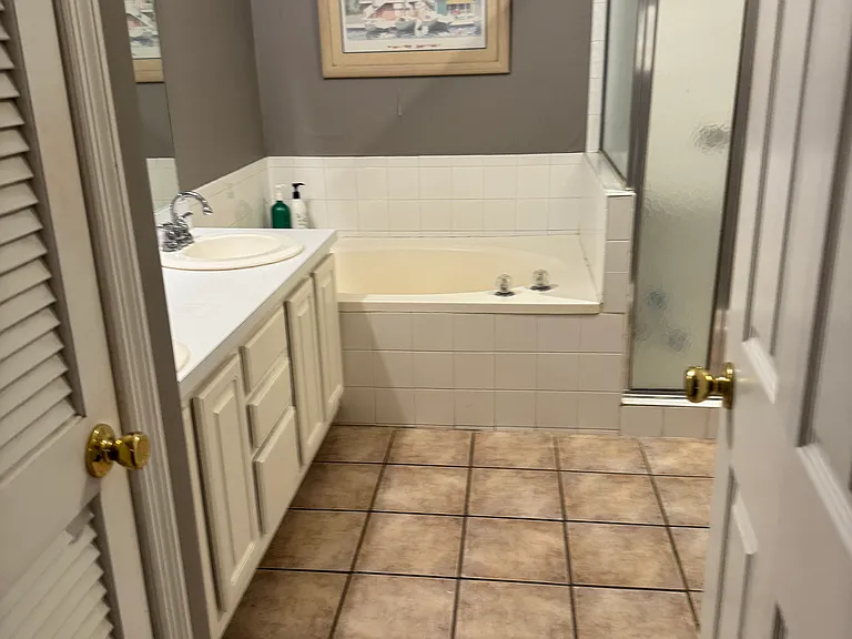 2502B Jerry Jones Dr #19 — Photo 8