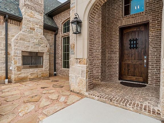 4th image of 1120 La Salle Ln