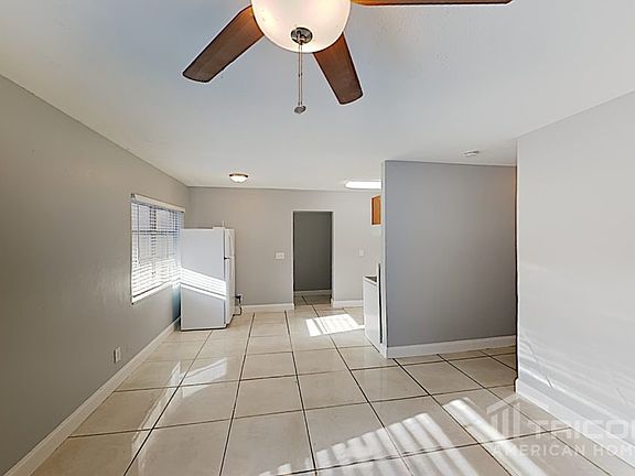 4th image of 820 S 10th St