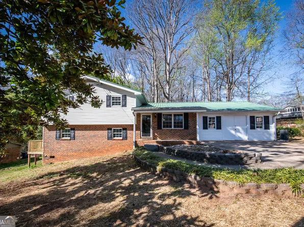 6225 Pebble Dr, Douglasville, GA 30135
