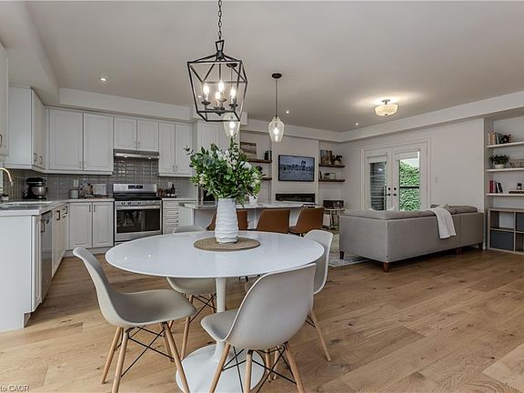 5th image of 2071 Ghent Ave #3