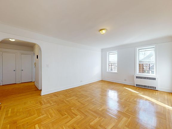 3rd image of 570 Ocean Pkwy APT 3-B