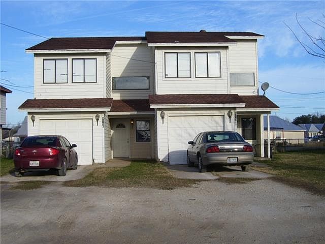 1st image of 915-A/B E Beth St