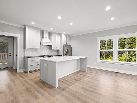 2nd image of 130 Cascade Dr