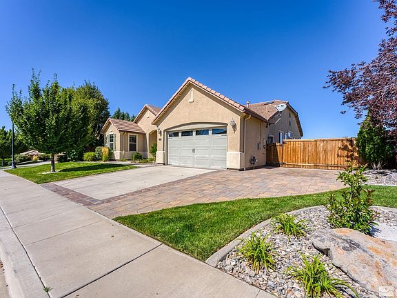 2nd image of 2940 Savona Dr