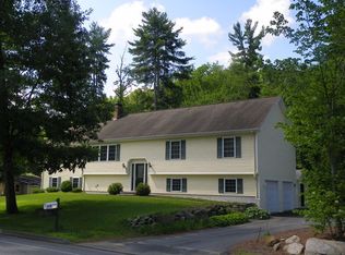 658 Rindge Rd, Fitchburg, MA 01420