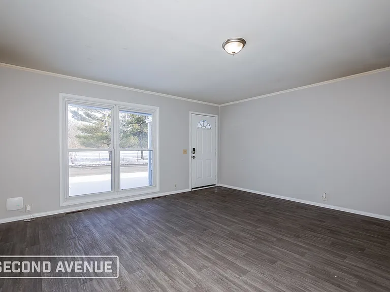 1021 Amos Rd — Photo 3