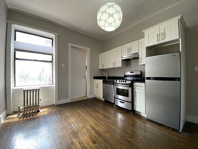 1st image of 600 Lincoln Pl #D3
