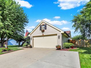 11857 Ashton Dr, Fishers, IN 46038