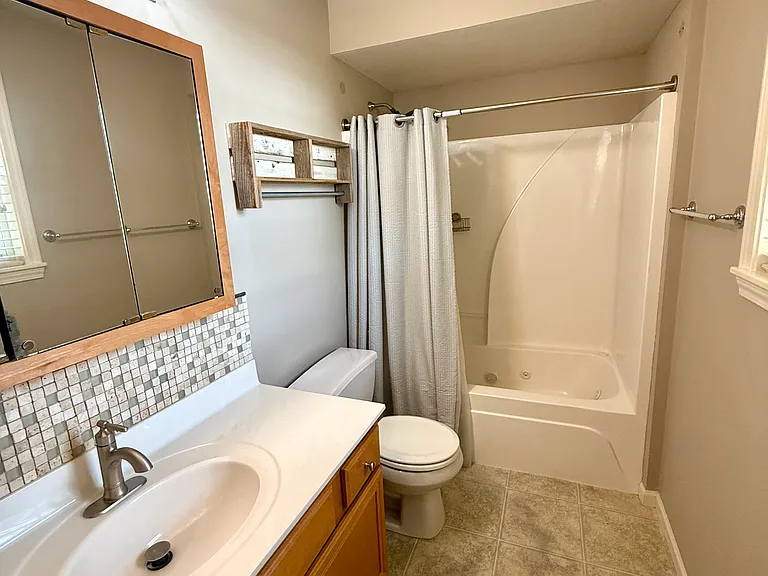 3601 Chapel Hill Rd — Photo 16