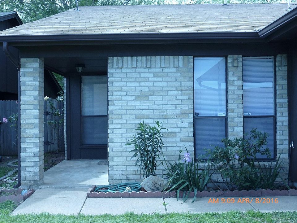 1st image of 3409 S Meadow Dr