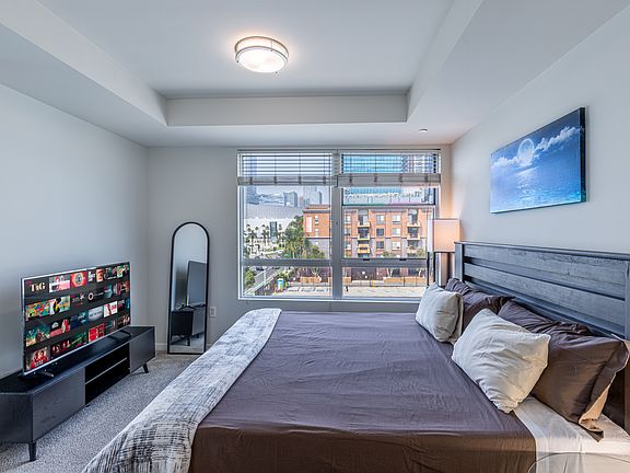 4th image of 1304 S Figueroa St