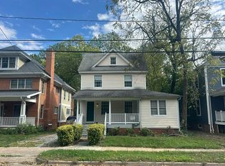 13 Russell Rd, Alexandria, VA 22301