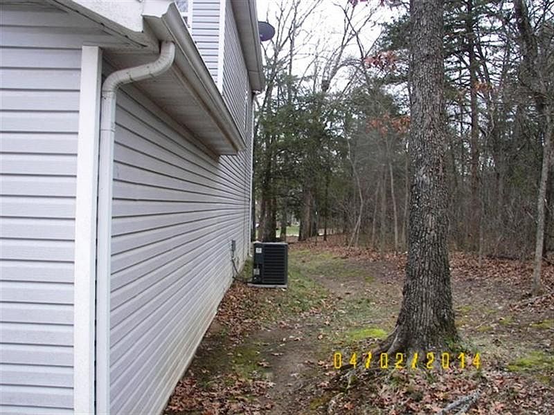 2nd image of 4114 Oakwood Rd