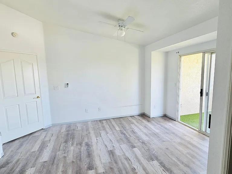 8701 Vista Del Oro Way — Photo 22