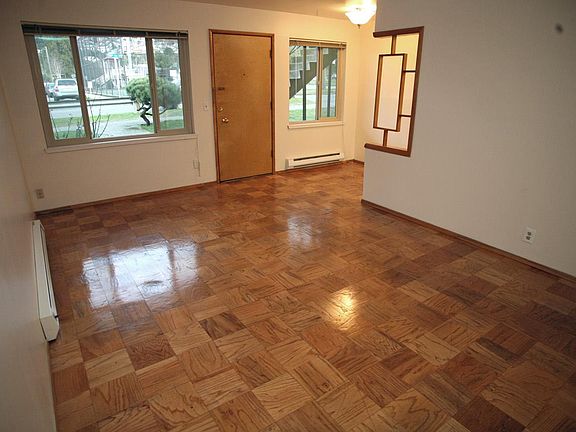 2nd image of 2650 Alki Ave SW APT 12A