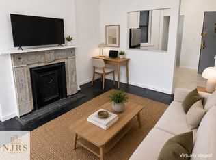 695 10th Ave APT 3RN, New York, NY 10036