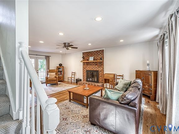 5th image of 10804 Foxmoore Ave